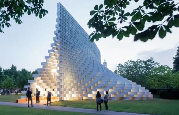 Serpentine-Pavilion